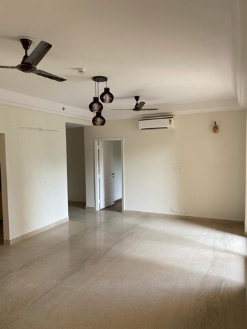 Room in 2 BHK Apartment at AIPL The Peaceful Homes, Sector 70a – for Rent