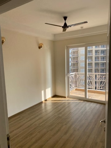 Room in 2 BHK Apartment at AIPL The Peaceful Homes, Sector 70a – for Rent