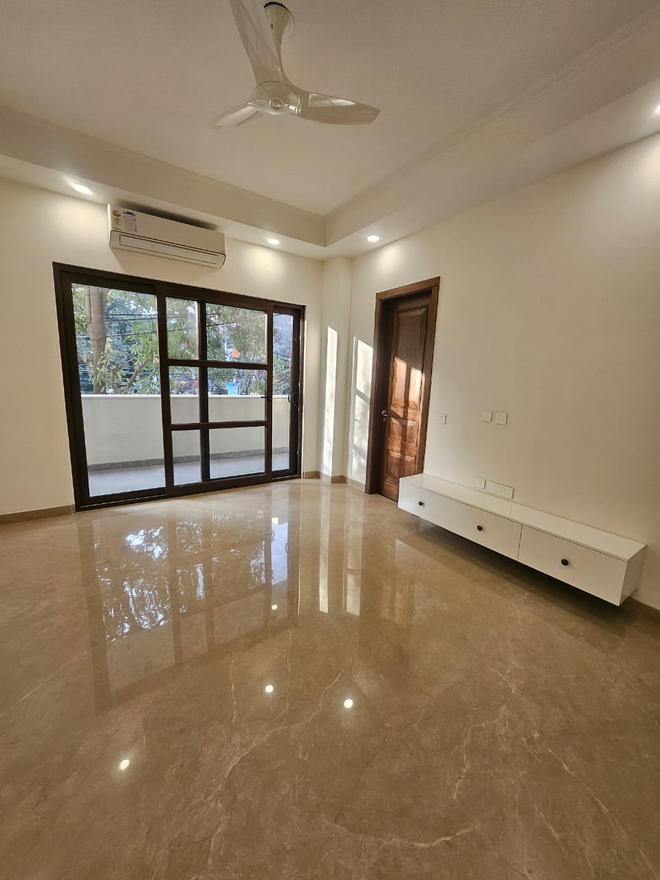 4 BHK Builder Floor For Rent in Navjeevan Vihar