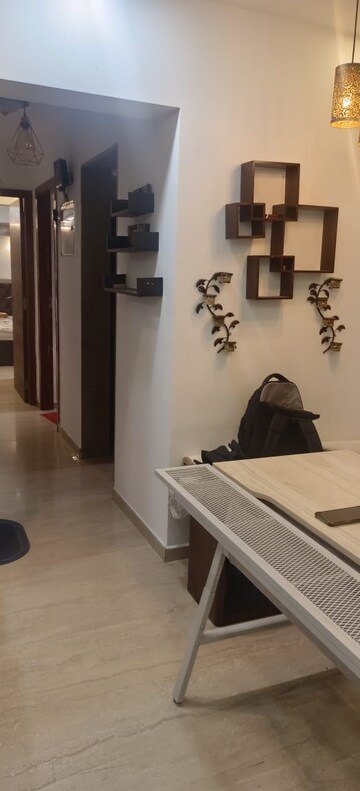 Team Area in 2 BHK Apartment at Palacia Kingston, Thane West – for Rent