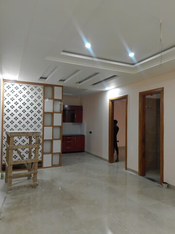 Room in 2 BHK Independent House at Gomti Nagar – for Rent