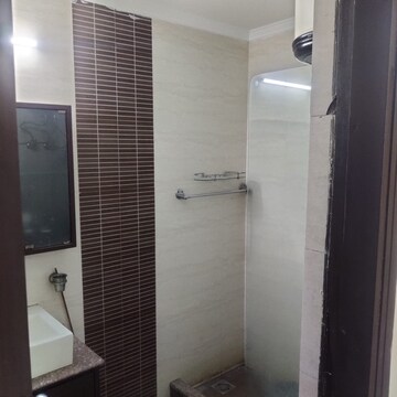 Bathroom in 3 BHK Builder Floor at Unitech South City II, Sector 50 – for Rent