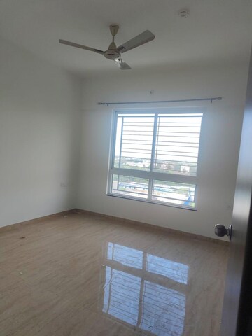 Room in 3 BHK Apartment at Yashwin Orrizonte, Kharadi – for Rent