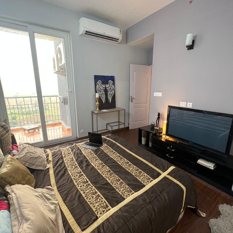 Bedroom, supertech-hues 2 Bedroom 1180 Sq.Ft. Apartment In Sector 68 Gurgaon 8958371