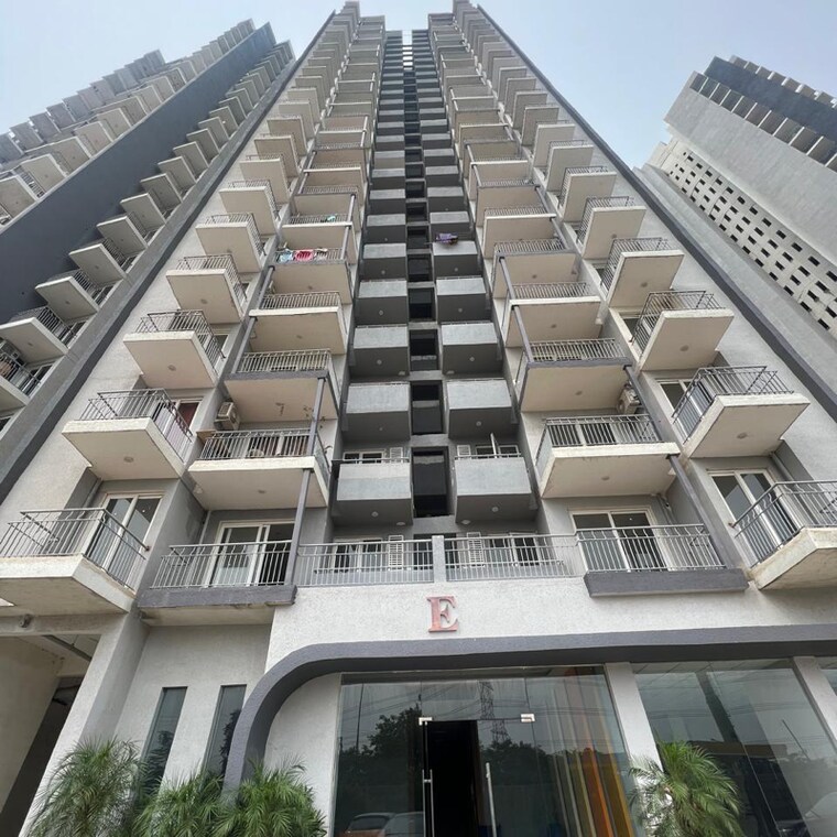 Exterior View, supertech-hues 2 Bedroom 1180 Sq.Ft. Apartment In Sector 68 Gurgaon 8958371