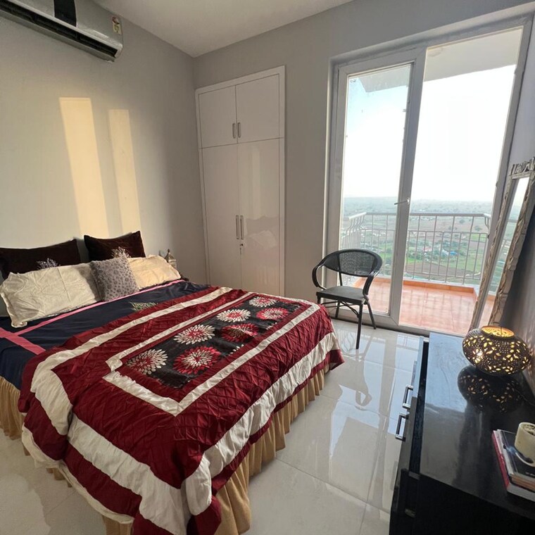 Bedroom, supertech-hues 2 Bedroom 1180 Sq.Ft. Apartment In Sector 68 Gurgaon 8958371