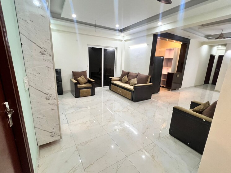 Team Area, indosam75 1 Bedroom 300 Sq.Ft. Apartment In Sector 75 Noida 8958390