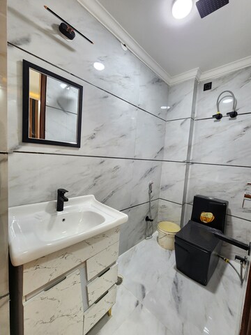 Master Bedroom in 2 BHK Builder Floor at Chattarpur – for Rent