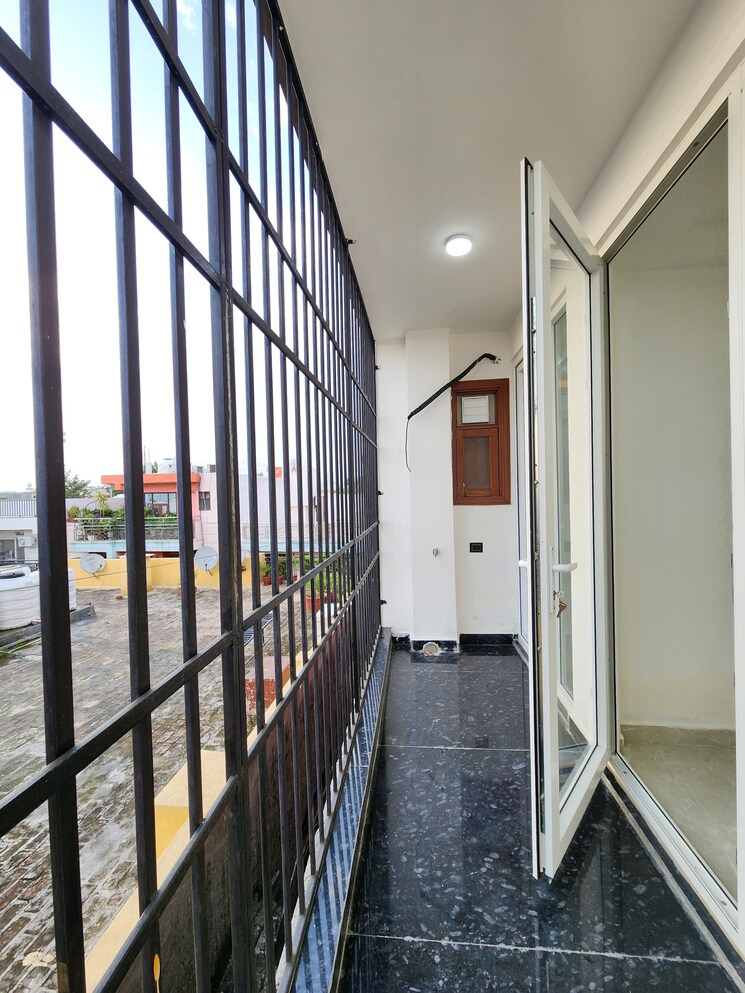 undefined, chattarpur 2 Bedroom 650 Sq.Ft. Builder Floor In Chattarpur Delhi 8958426