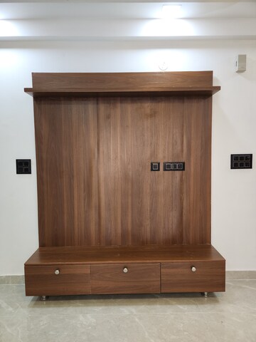 Room in 2 BHK Builder Floor at Chattarpur – for Rent