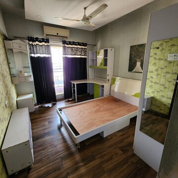Team Area in 4 BHK Apartment at Harmony Signature Towers, Owale – for Rent