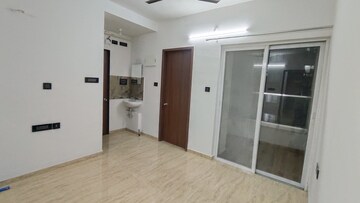 Room in 1 BHK Apartment at VTP Leonara, Mahalunge – for Rent