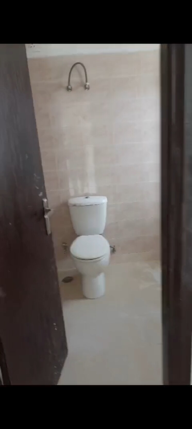 Bathroom, bptp-parklands-villa 3.5 Bedroom 350 Sq.Ft. Villa In Sector 88 Faridabad 8958500
