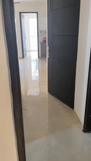 Building Lobby in 3 BHK Builder Floor at Signature Global Park 4 and 5, Sohna Sector 36 – for Rent