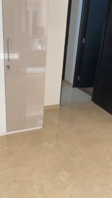 Room in 3 BHK Builder Floor at Signature Global Park 4 and 5, Sohna Sector 36 – for Rent