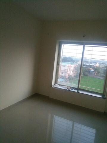 Room in 2 BHK Apartment at Millennium Paramount, Chikhali – for Rent