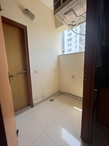 Bathroom in 1 RK Builder Floor at Sushant Vyapaar Kendra, Sector 43 – for Rent
