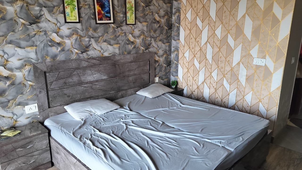 1 BHK Apartment For Rent in Paramount Golfforeste