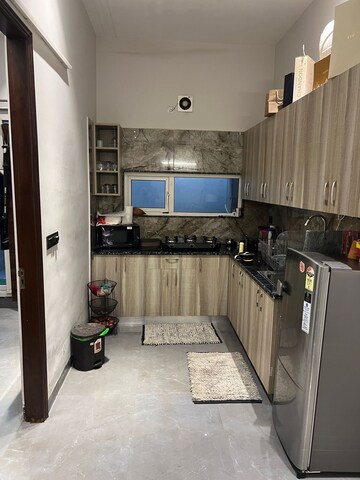 Kitchen in 1 BHK Builder Floor at Sushant Vyapaar Kendra, Sector 43 – for Rent