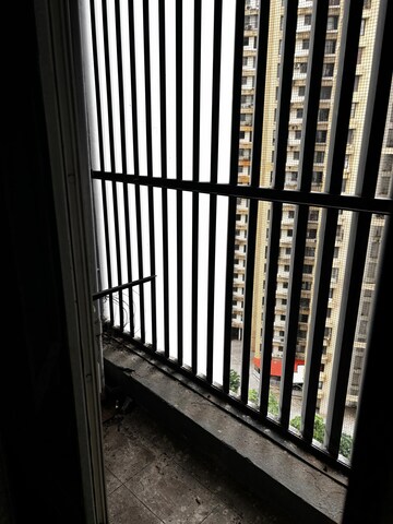 Balcony in 3.5 BHK Apartment at Sheth Avalon, Laxmi Nagar – for Rent