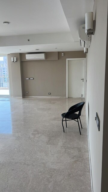 Team Area in 4 BHK Penthouse at DLF The Crest, Sector 54 – for Sale