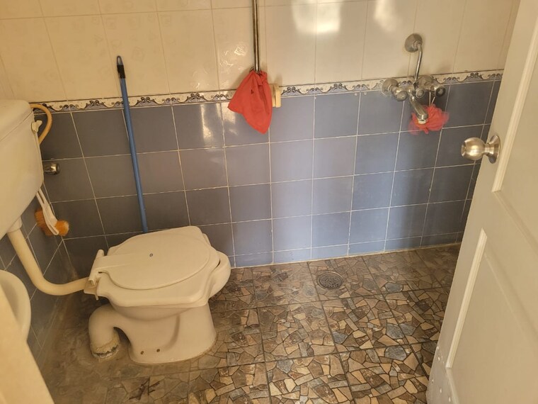 Attached Bathroom, rohan-garima-phase-ii 2 Bedroom 1250 Sq.Ft. Apartment In Model Colony Pune 8958661