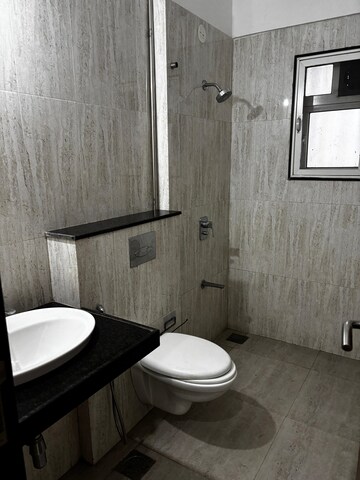Bathroom in 3.5 BHK Apartment at Sheth Avalon, Laxmi Nagar – for Rent