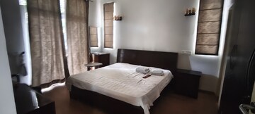 Bedroom in 4 BHK Apartment at Emaar MGF Emerald Hills, Sector 65 – for Rent