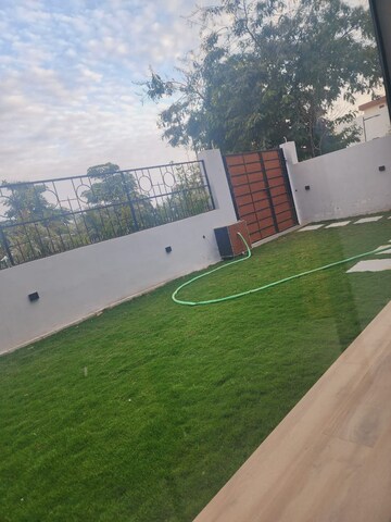 Balcony in 2 BHK Independent House at DLF Alameda, Sector 73 – for Rent