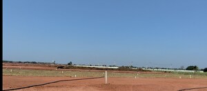  Plot For Sale in Manneguda