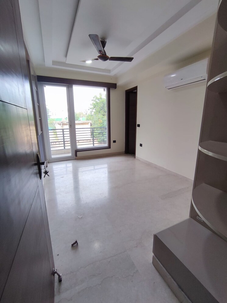 Room, dlf phase i 3 Bedroom 200 Sq.Ft. Builder Floor In Dlf Phase I Gurgaon 8958691