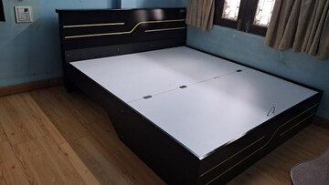 Furnished Amenities in 3 BHK Independent House at Scheme No 54 – for Rent