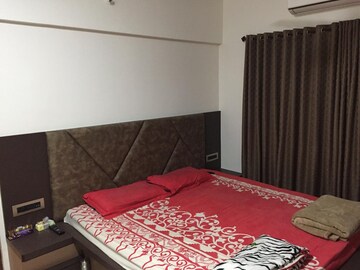 Bedroom in 2 BHK Apartment at Cosmos Jewels, Ghodbunder Road – for Rent