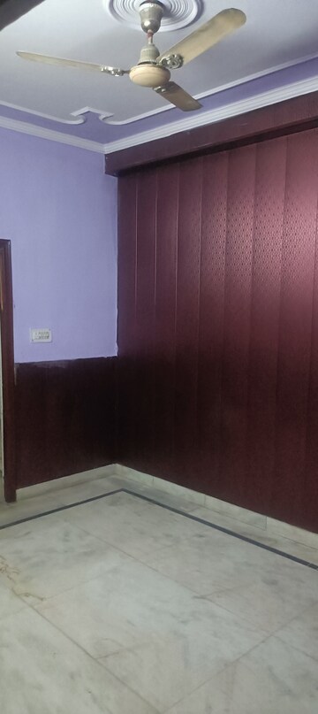 Bedroom in 3 BHK Builder Floor at Vaishali Sector 5 – for Sale