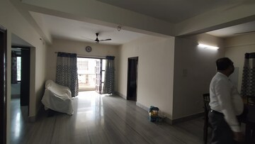 Room in 2 BHK Apartment at Unique Parkwoods, Rajarhat – for Rent