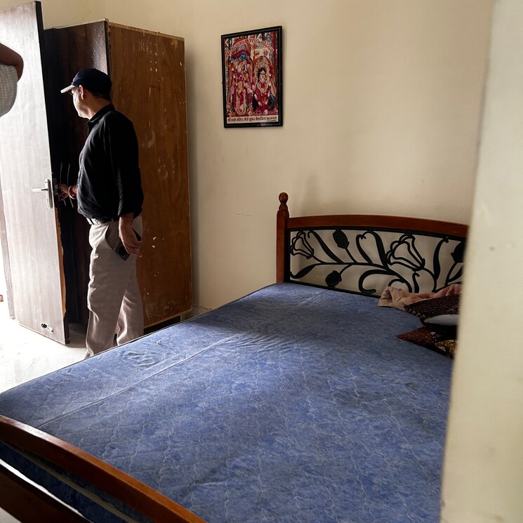 Bedroom, vasant kunj 5 Bedroom 3600 Sq.Ft. Apartment In Vasant Kunj Delhi 8958796