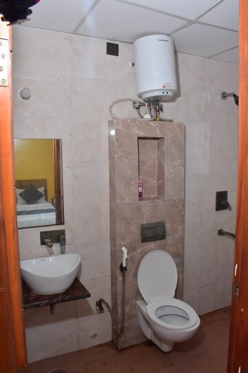 Bathroom in 6+ BHK Independent House at Sector 55 – for Rent