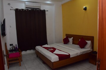 6+ BHK Independent House For Rent in Sector 55