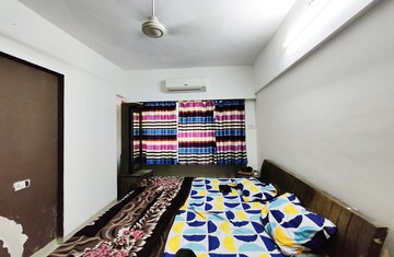 Room in  Pg at Goregaon West – for Rent
