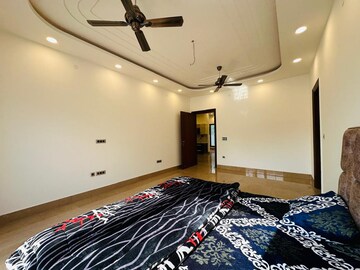Bedroom in 5 BHK Villa at Sainik Farm – for Sale