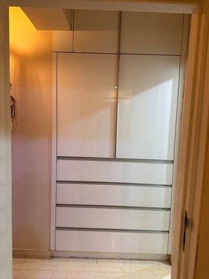 Bathroom in 3 BHK Apartment at DLF The Skycourt, Sector 86 – for Sale