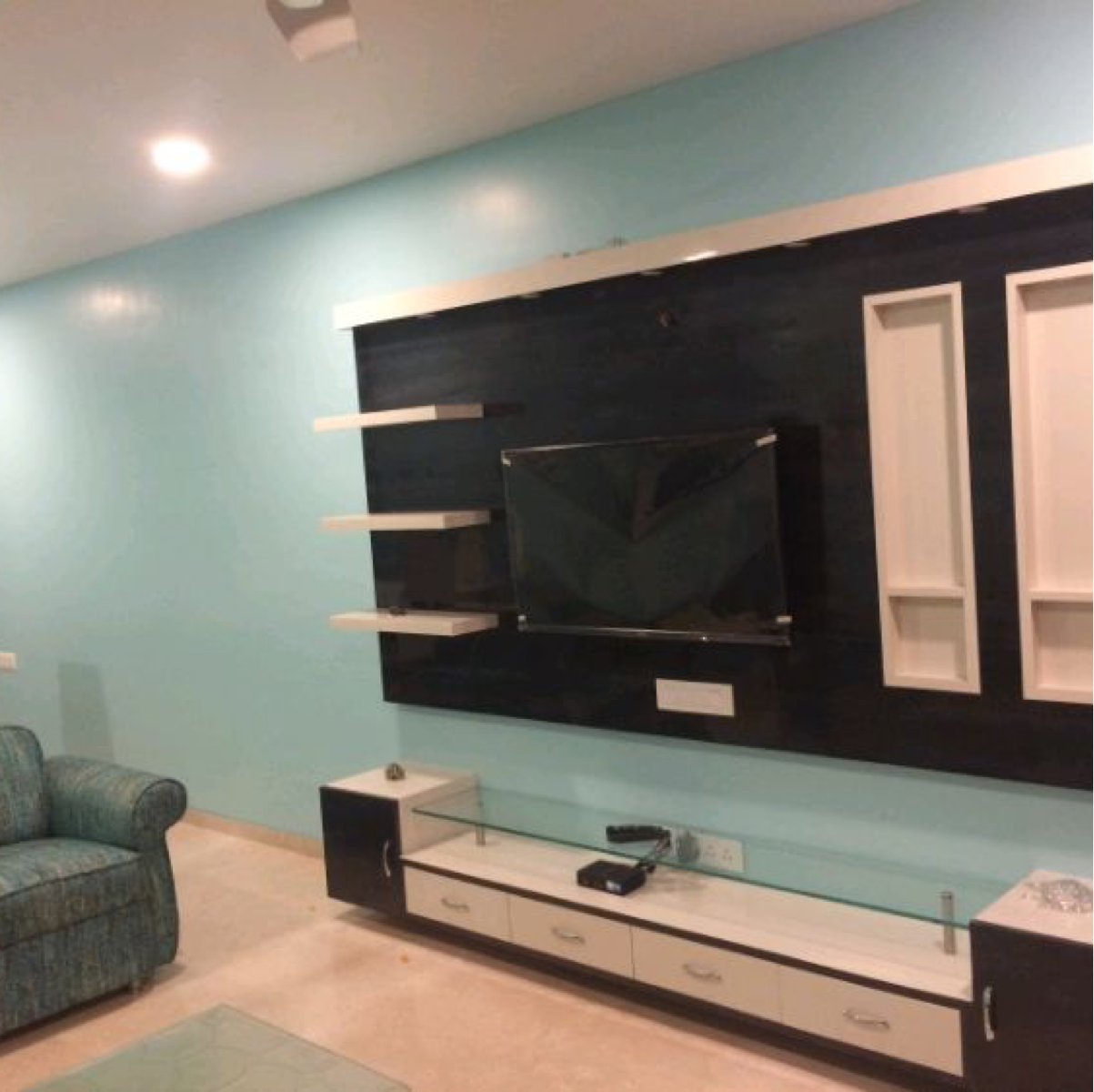 2 BHK 700 Sq.Ft. Apartment in Rizvi Oak