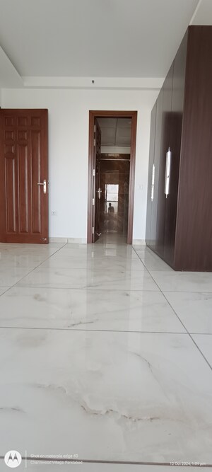 Furnished Amenities in 3.5 BHK Apartment at Ahinsha Naturez Park, Sector 41 – for Sale