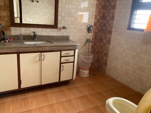 Kitchen in 5 BHK Villa at Sainik Farm – for Sale