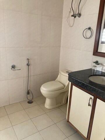 Bathroom in 5 BHK Villa at Sainik Farm – for Sale
