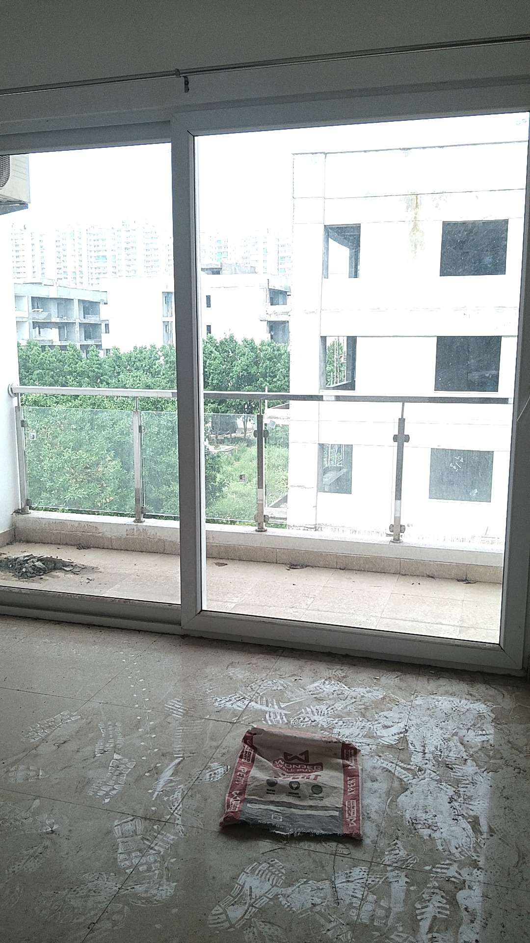 4 BHK + Servant Room Apartment For Rent in SS Linden