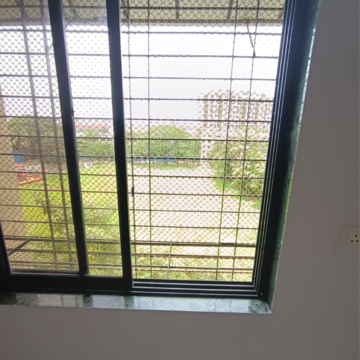 Room in 1 BHK Apartment at Swapnapurti CHS Tilak Nagar, Lok Manya Tilak Terminus Yard – for Rent