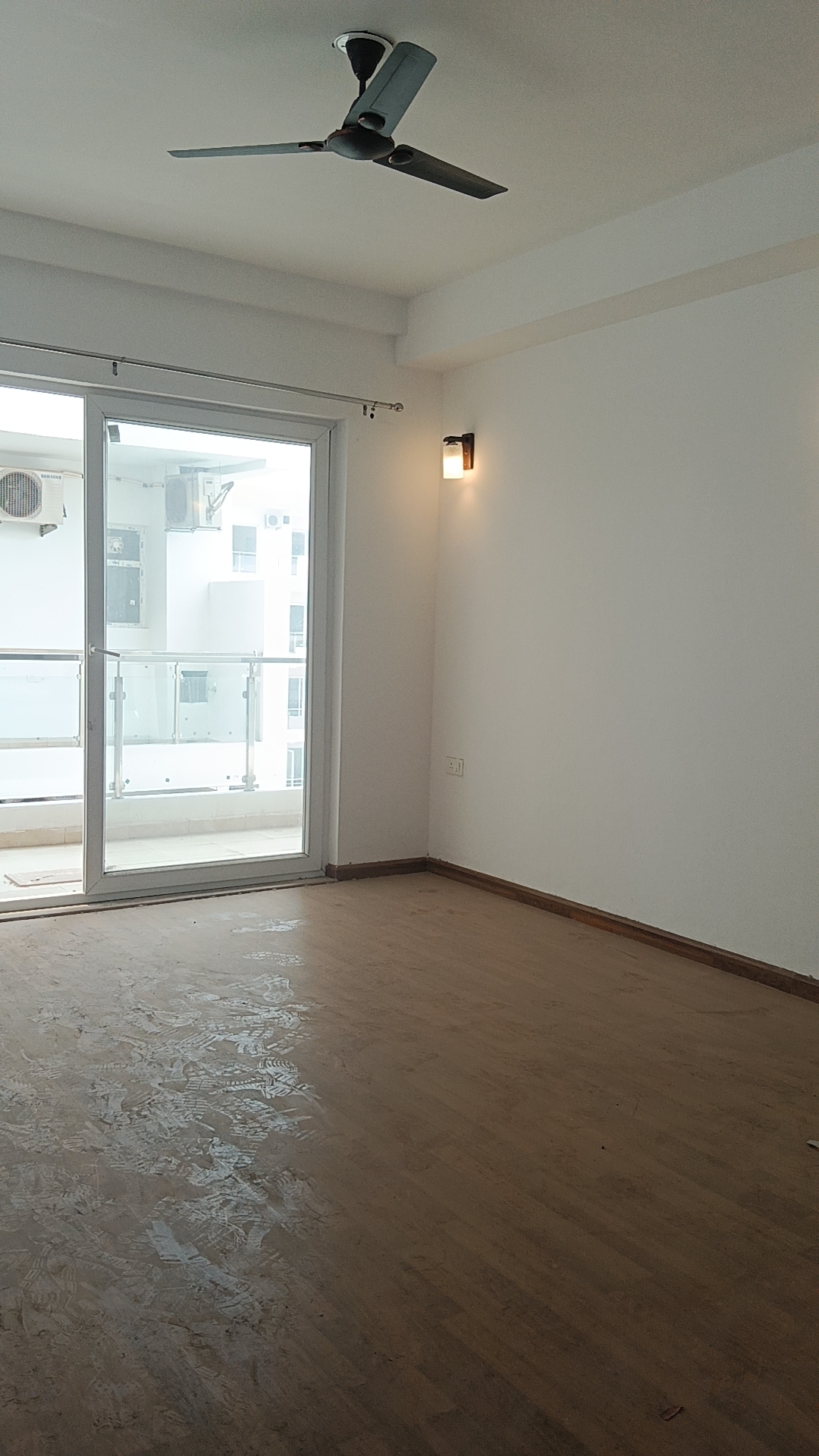 4 BHK + Servant Room Apartment For Rent in SS Linden