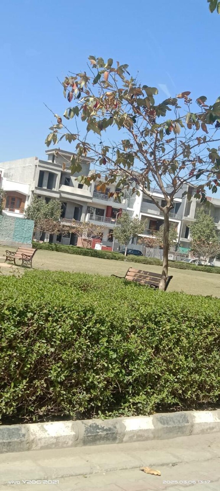 Garden, aerocity  200 Sq.Yd. Plot In Aerocity Mohali 8959018