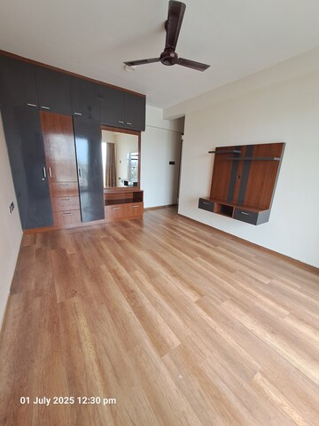 4 BHK Apartment For Rent in Tower of Adyar, Adyar